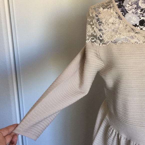 Dress - Picture 3 of 7